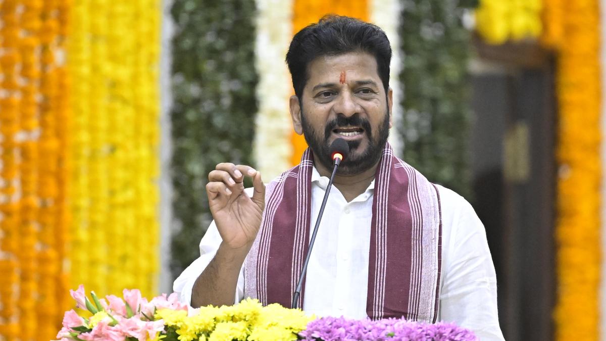Centre withholds clearance for Telangana CM's U.S. visit mid-tour
