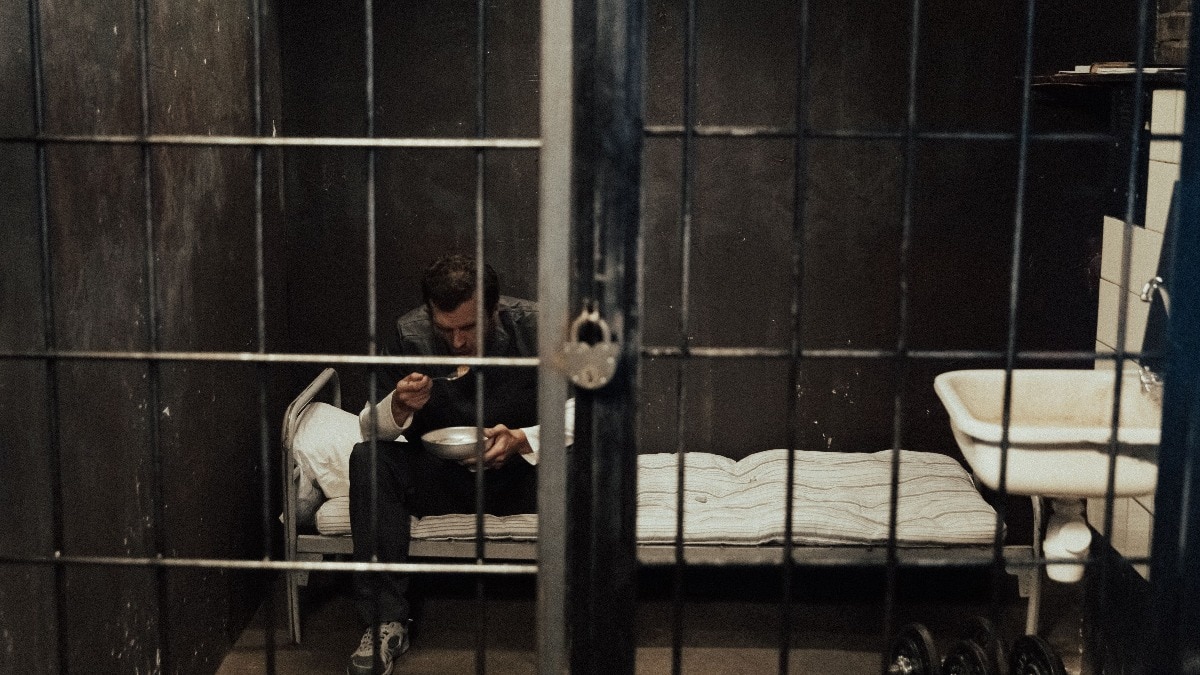 UK lifer with three prison killings seeks contact with woman