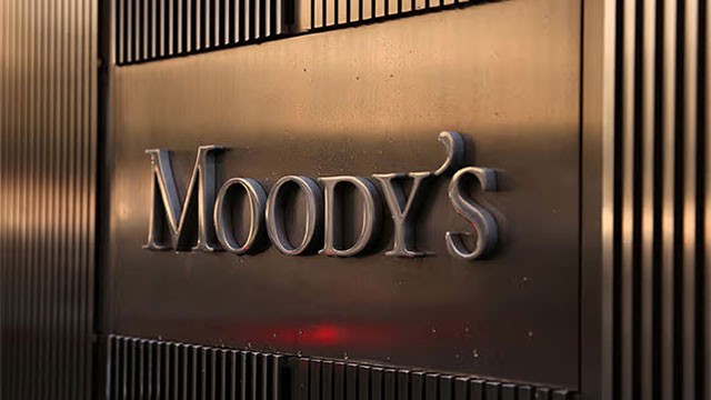 Moody's holds Sri Lanka rating steady despite mounting debt concerns