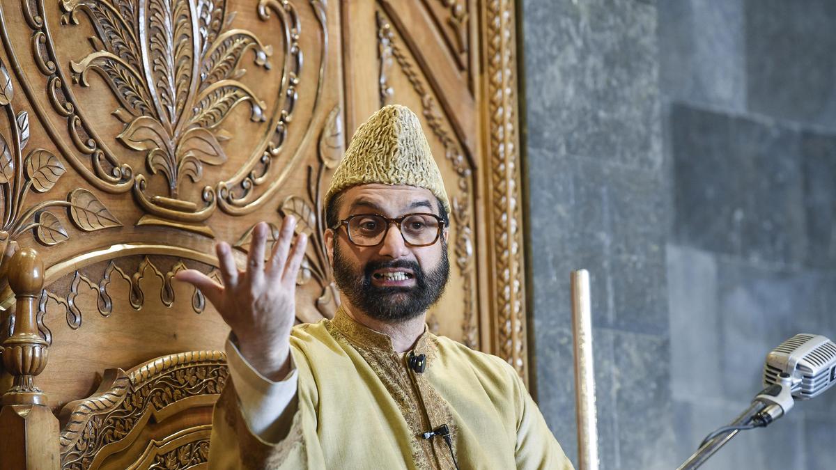 Mirwaiz urges restraint after reported drone strike near Mecca
