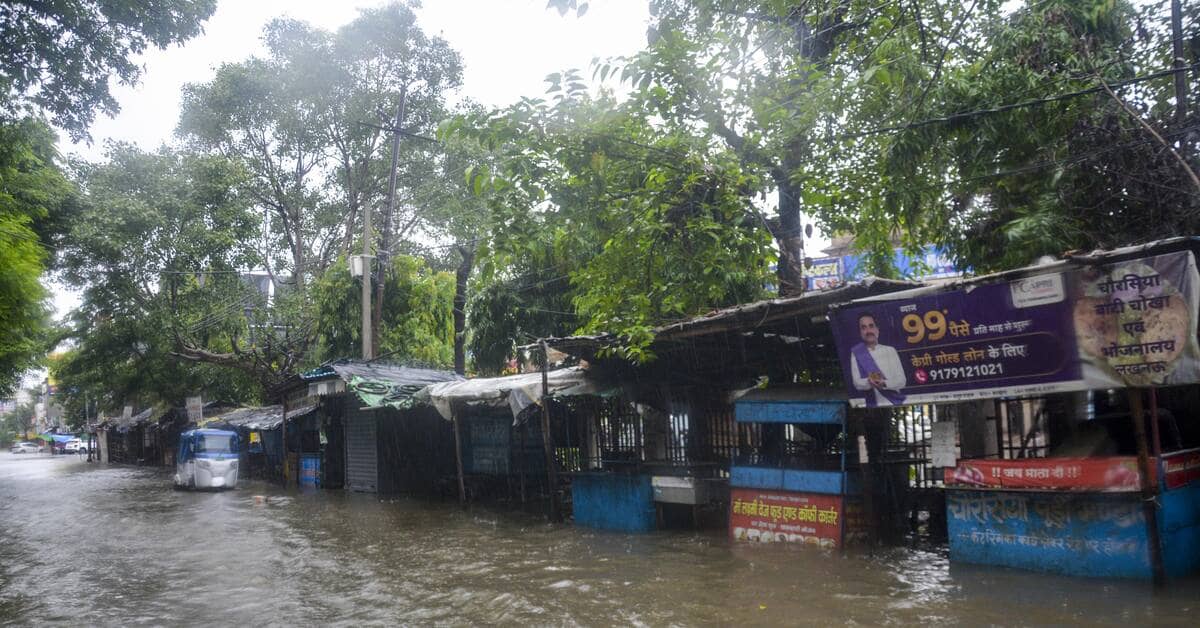 Heavy rains kill 10 in Uttar Pradesh; more showers forecast