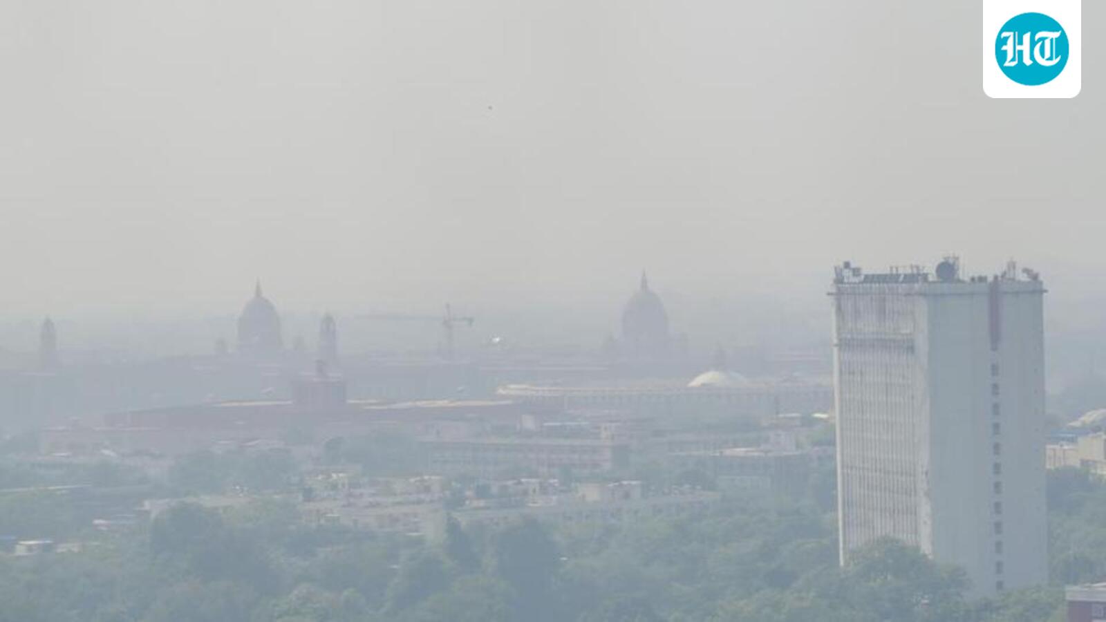 Delhi's Air Quality Slips to 'Poor' as Winter Pollution Grips Capital