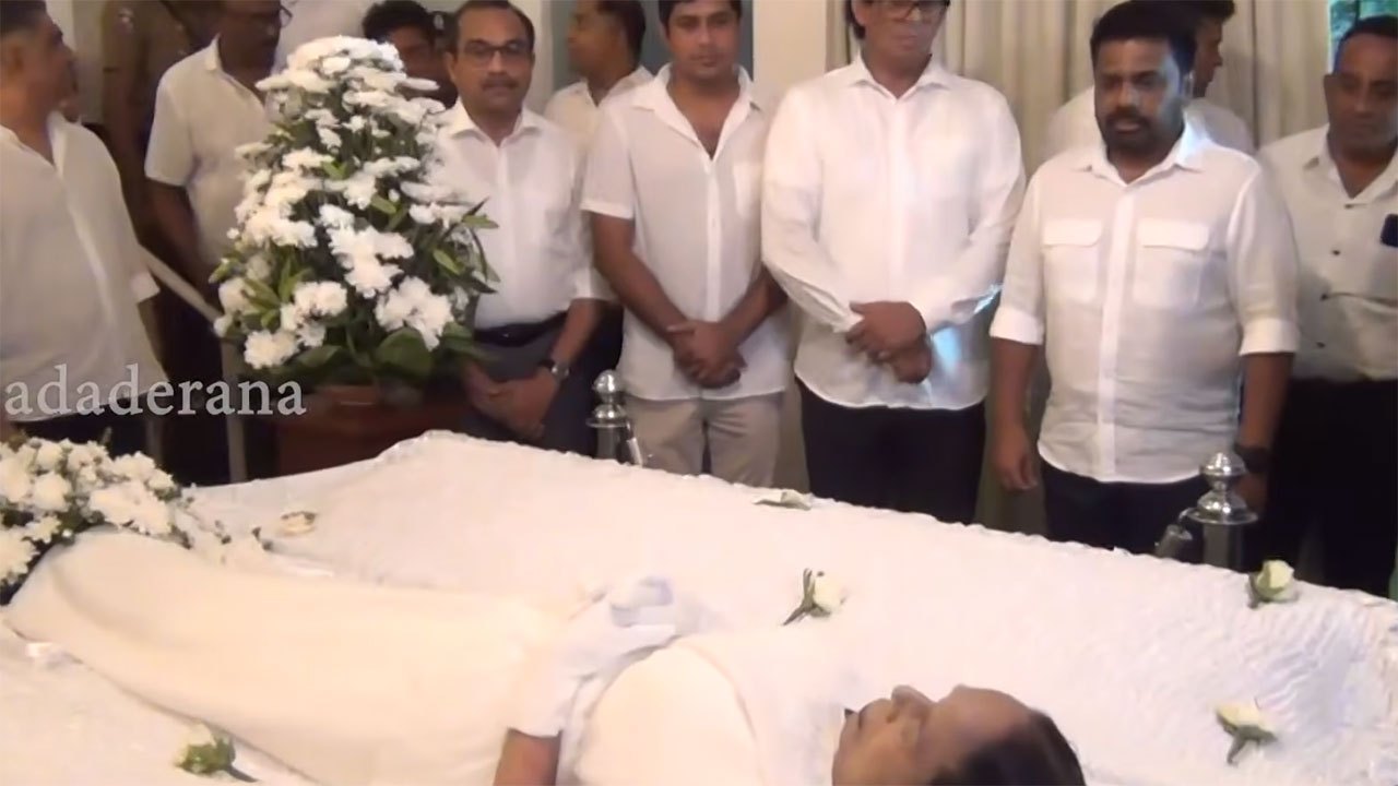President pays tribute to legendary musician Nanda Malini