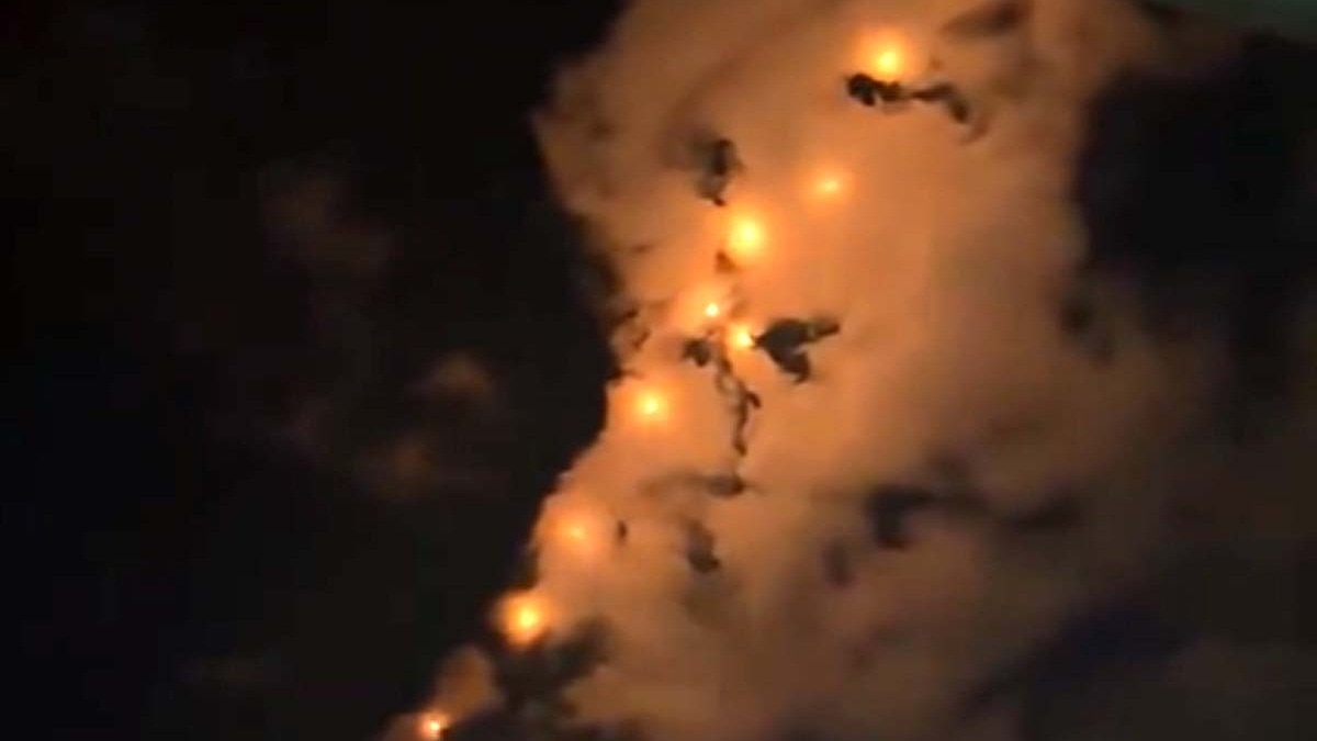 Mysterious glowing orbs light up Iran's night sky, spark speculation