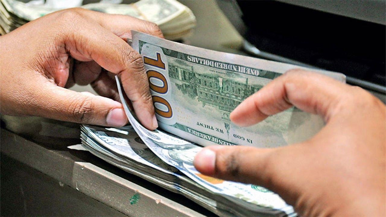 Government seeks to criminalize illicit overseas fund transfers