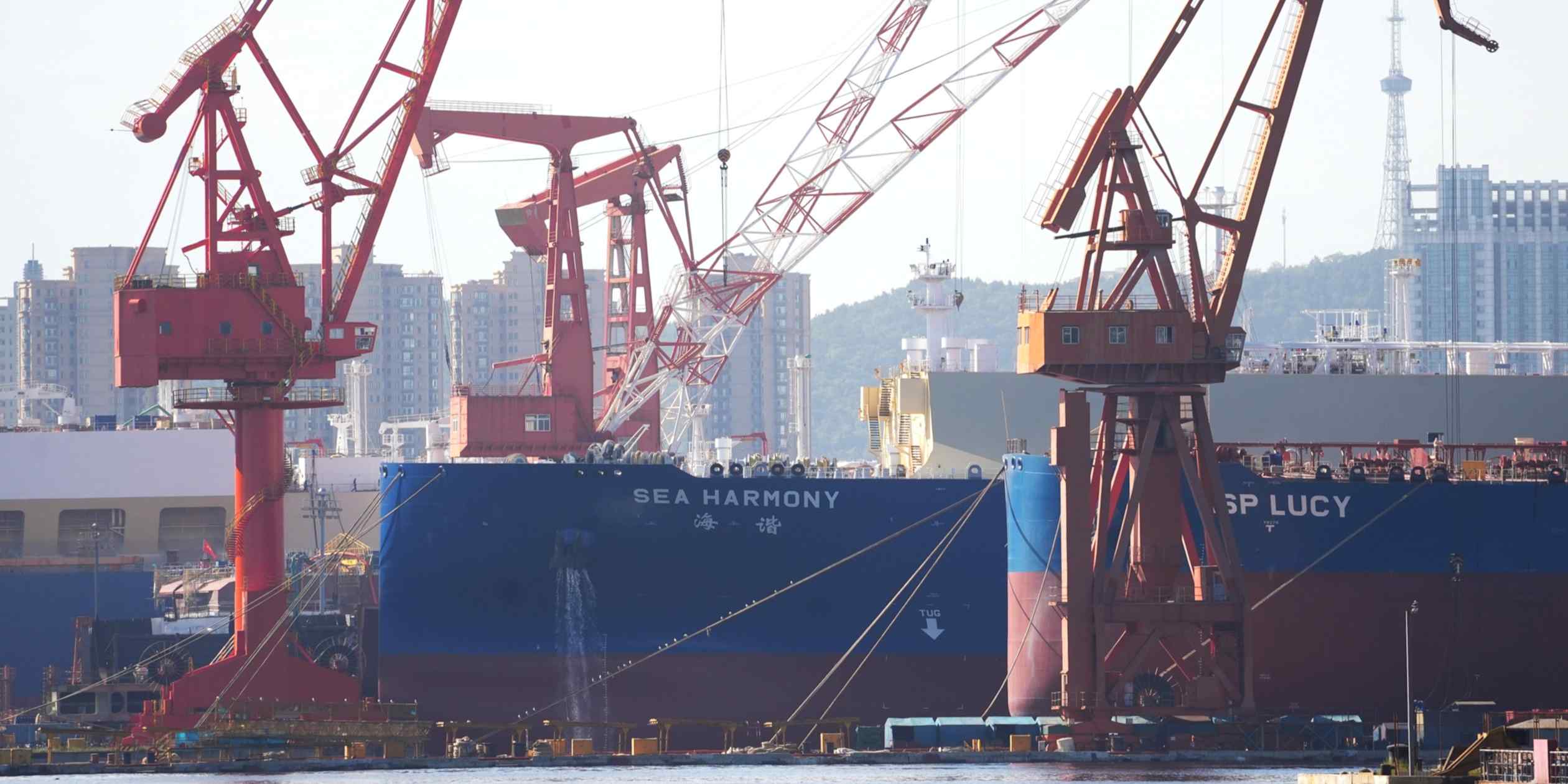 Chinese shipbuilders surge on Middle East tensions, orders nearly triple