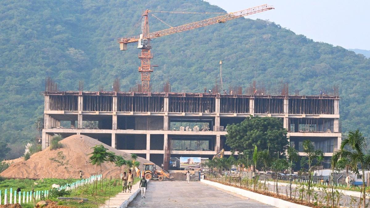 South Coast Railway marks 100 days with ₹54,479-crore project pipeline