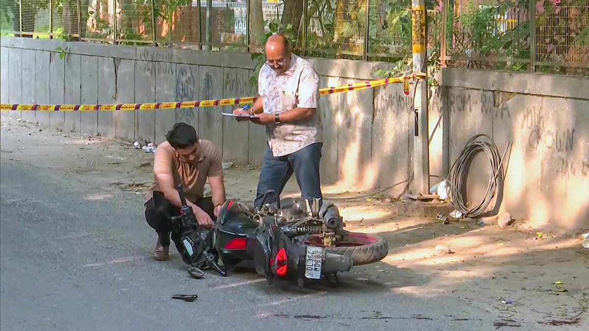 दिल्ली में पार्कों की सुरक्षा जांच का आदेश, महिला सुरक्षा बढ़ाने के कदम