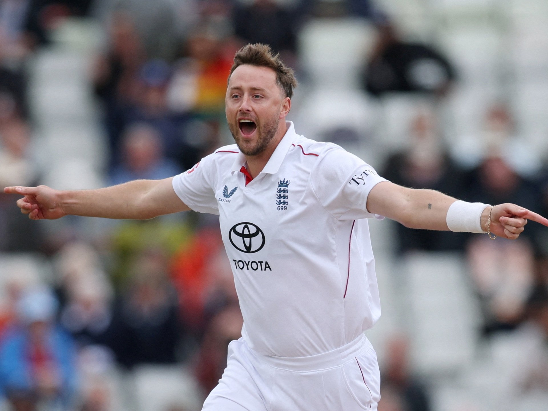 England tightens grip on Pakistan as Robinson excels in third Test