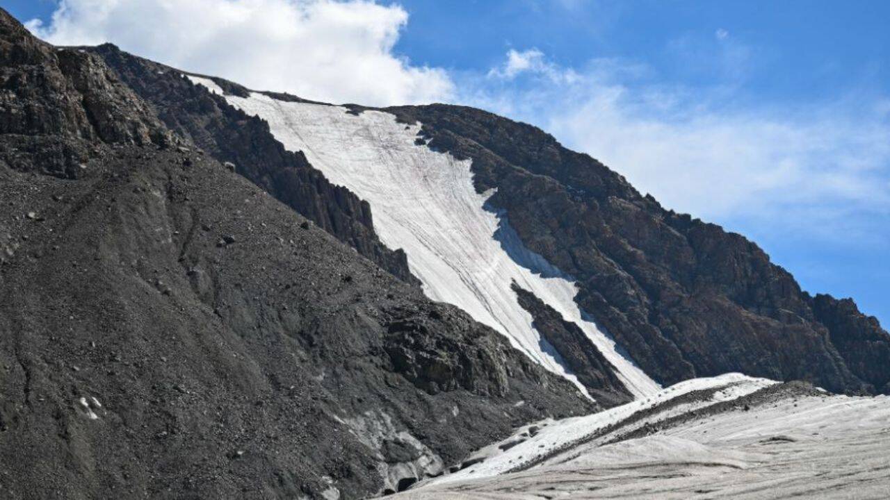 Cloud seeding slows glacier melt in China experimental trial