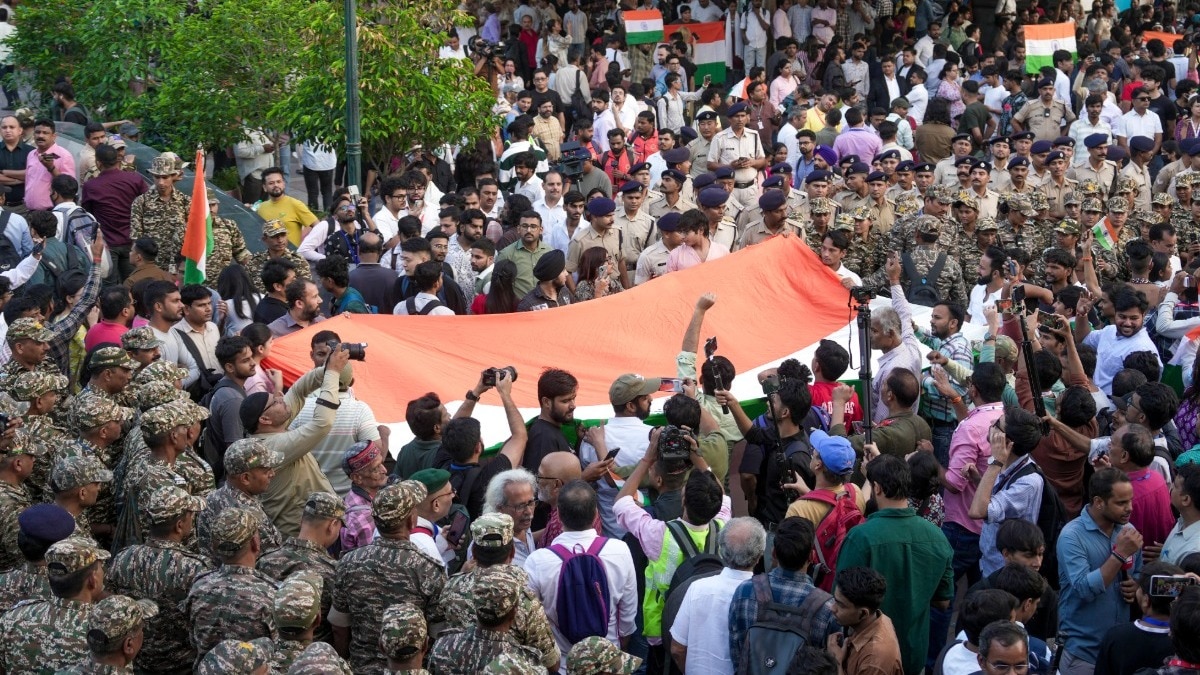 India extends paramilitary deployment in Delhi through mid-November
