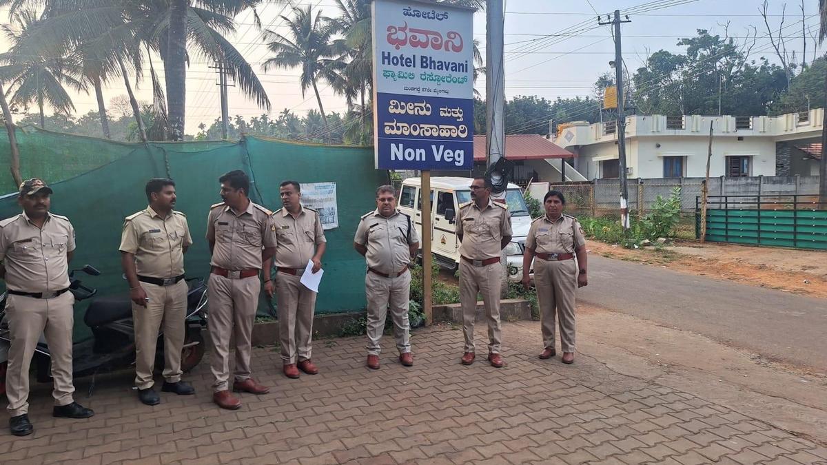 Excise officials crack down on illegal liquor sales at Shivamogga roadside hotels