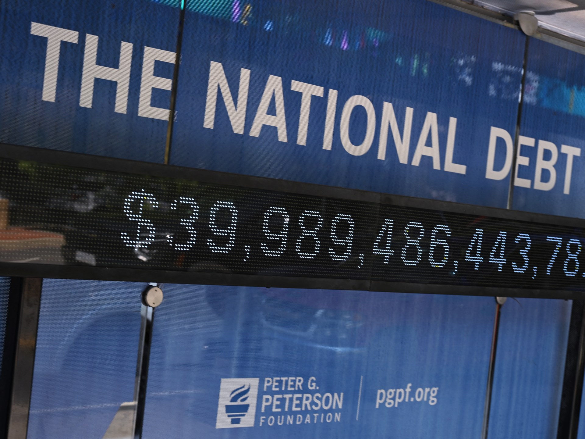 US national debt surpasses $40 trillion milestone