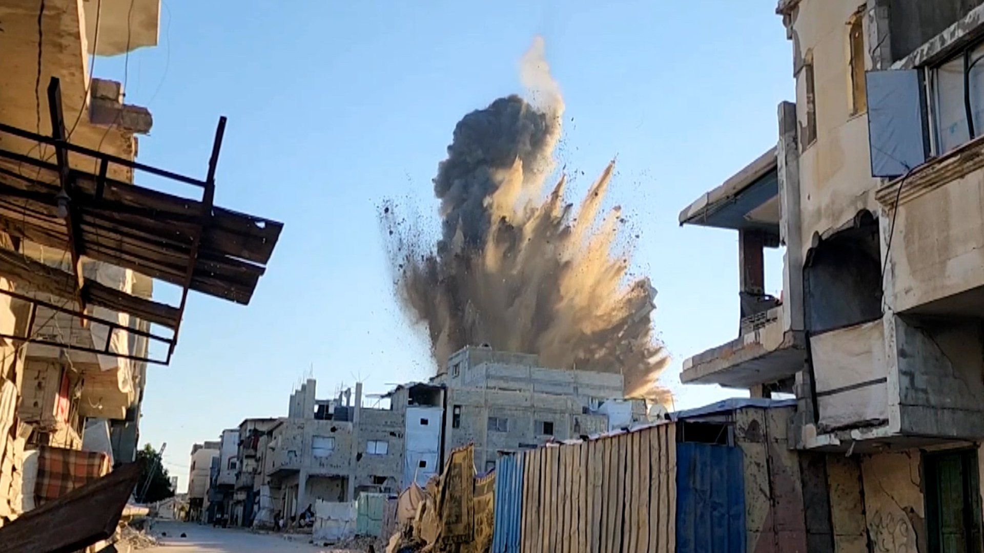 Israel strikes Gaza desalination plant, mosque in intensified offensive