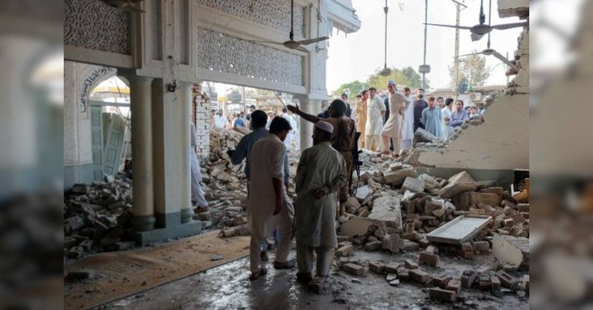 Suicide blast at Pakistan mosque kills 21, including 16 police officers