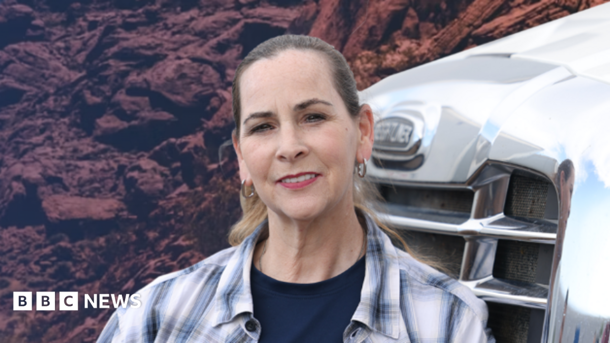Arizona congressional hopeful reports sexual assault while fixing campaign sign