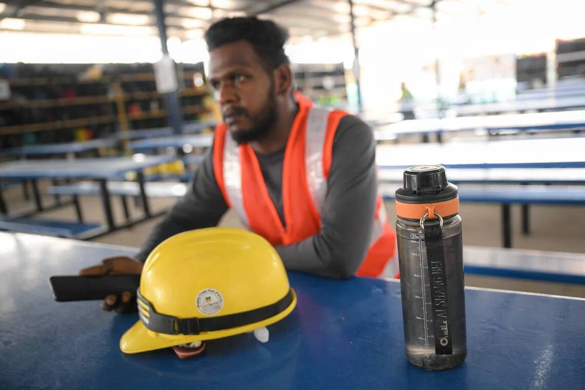 Heat protection gear now mandatory for outdoor workers from December