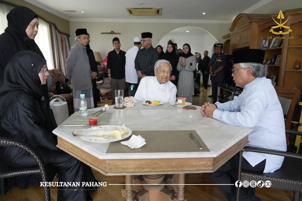 Tun Dr Mahathir Ungkapkan Kejutan Atas Kematian Tun Dr Hasmah yang Tiba-tiba