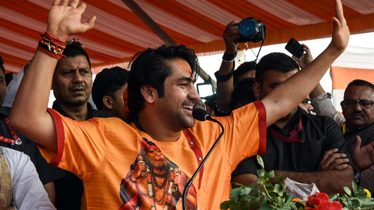 Congress leader summoned in photo-burning case over Bageshwar Baba remarks