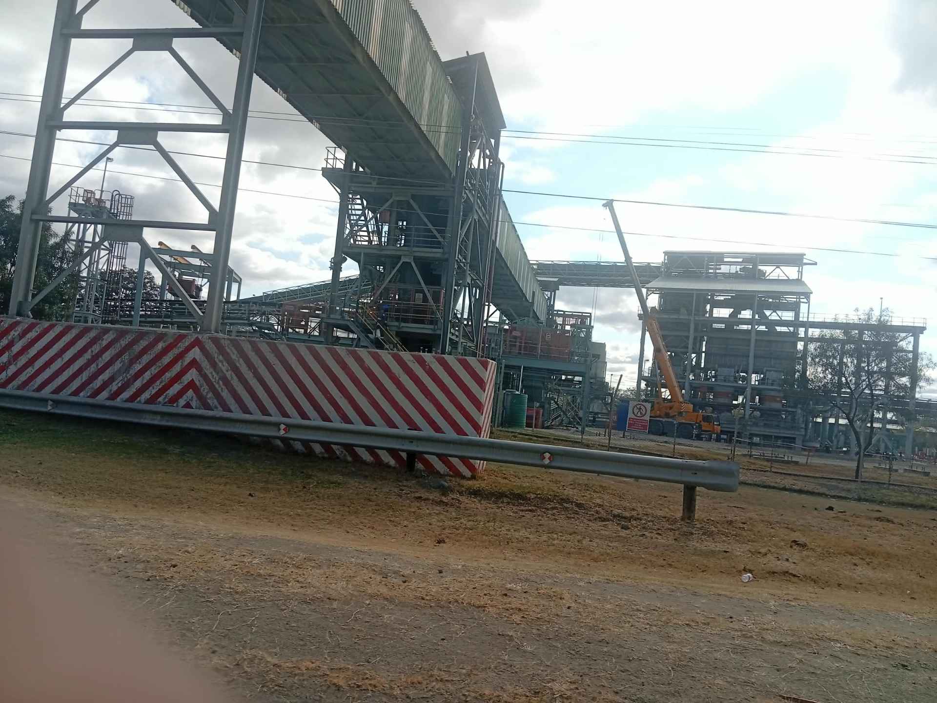 Zimbabwe's platinum wealth fails to reach mining communities