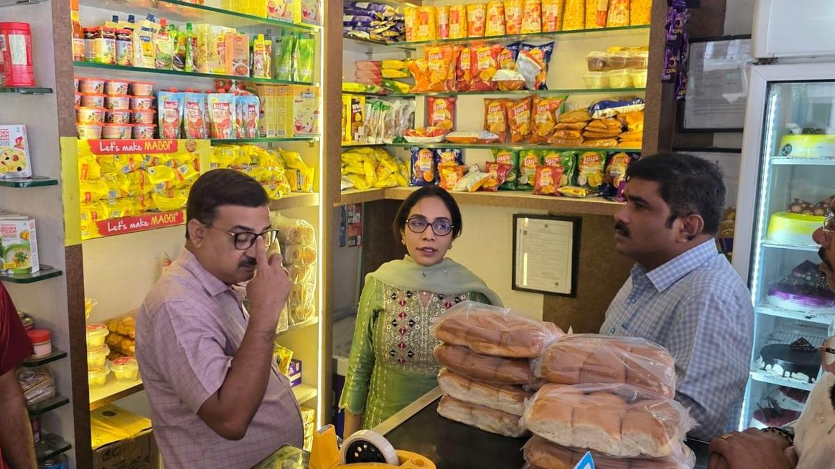 Shivamogga officials crack down on food safety standards at hospitality venues