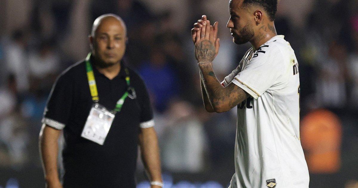 Santos captain Neymar banned for two matches over conduct row