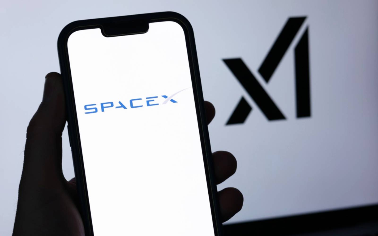 SpaceX secures $40 billion GPU lease deal with Apollo Global
