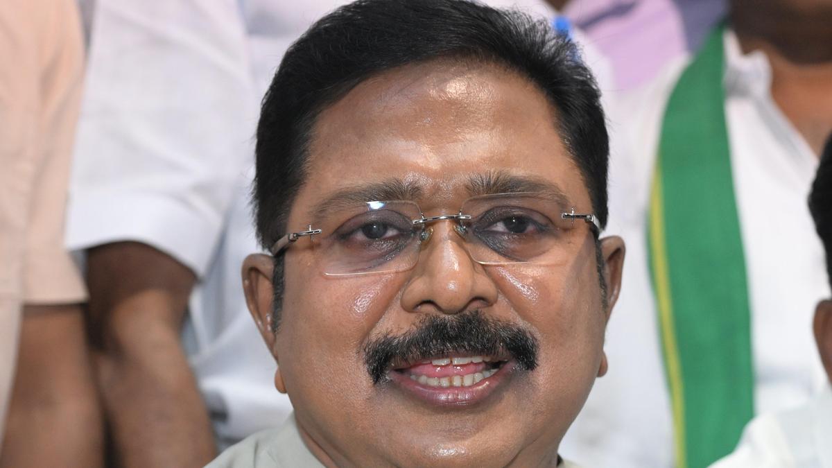 AMMK leader slams Tamil Nadu govt over school funding burden