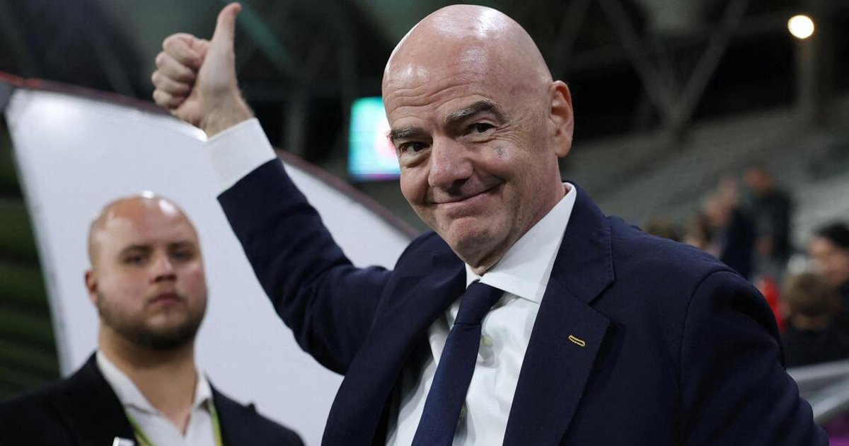 Infantino faces re-election as opponents struggle to unite behind challenger