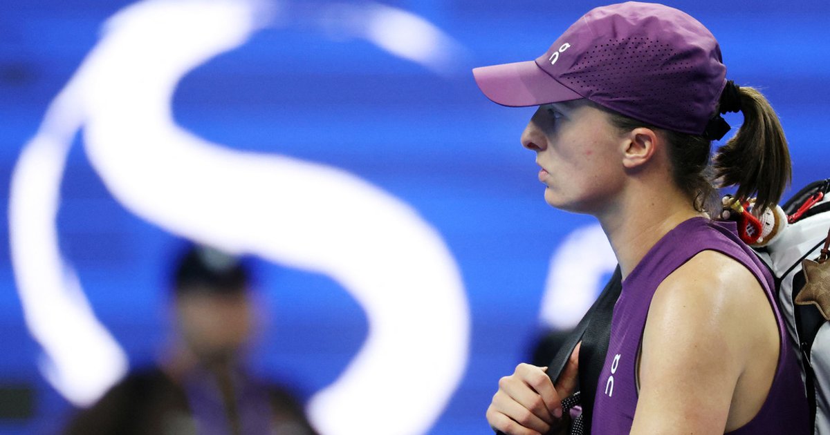 Swiatek faces crucial dash to secure WTA Finals berth