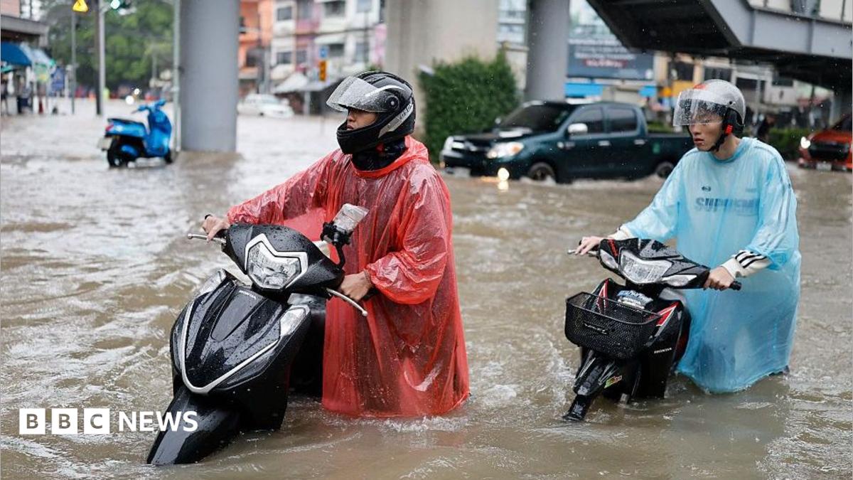 Bangkok declares emergency as monsoon rains flood Thai capital