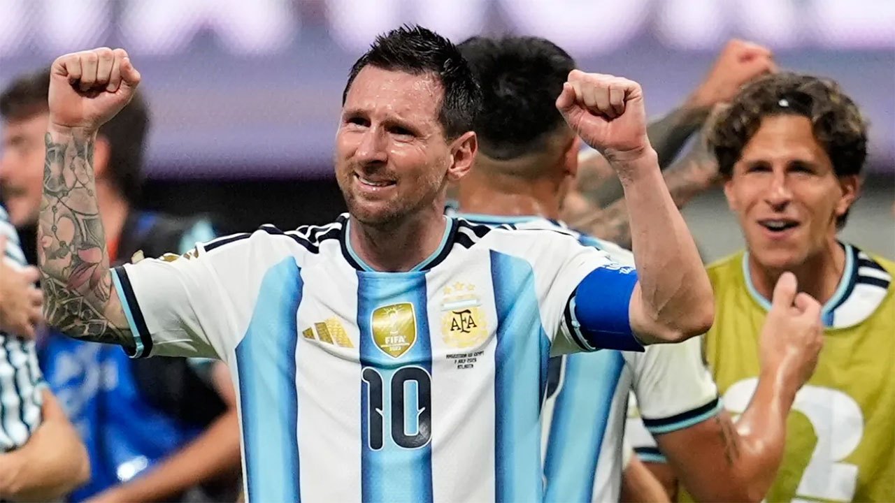 Argentine football league to halt matches in Messi tribute