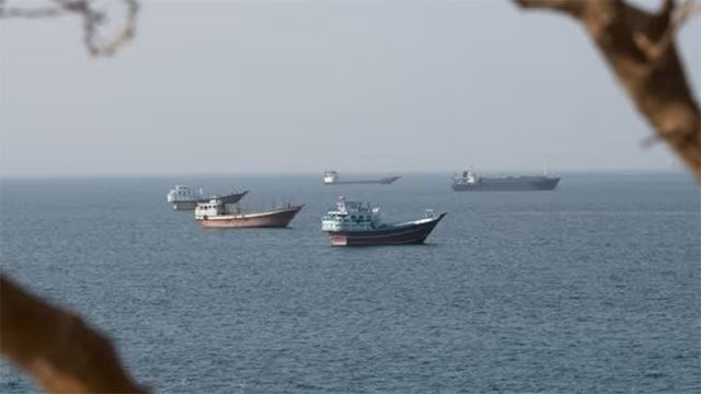 Iran's chief negotiator ties Hormuz Strait opening to US sanctions relief
