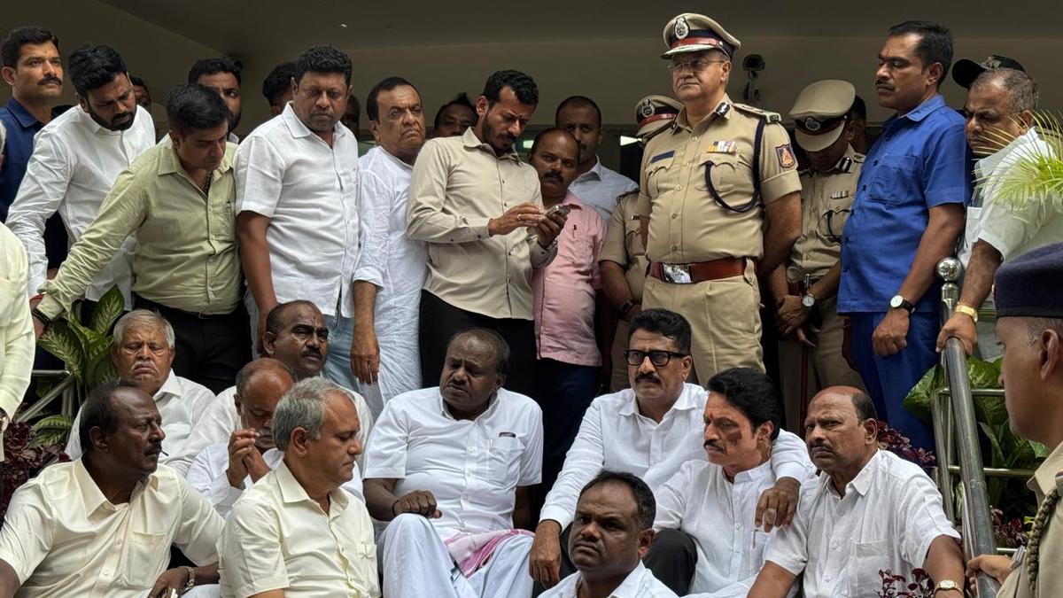 Kumaraswamy challenges police over alleged sting operation, seeks judicial probe
