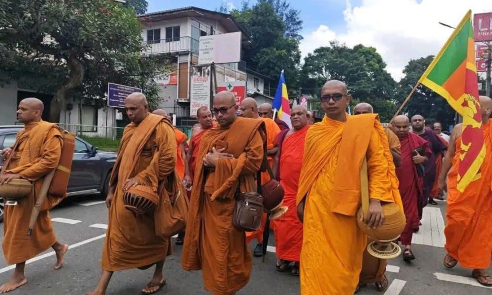 Buddhist clergy lead nationwide march supporting imprisoned monk