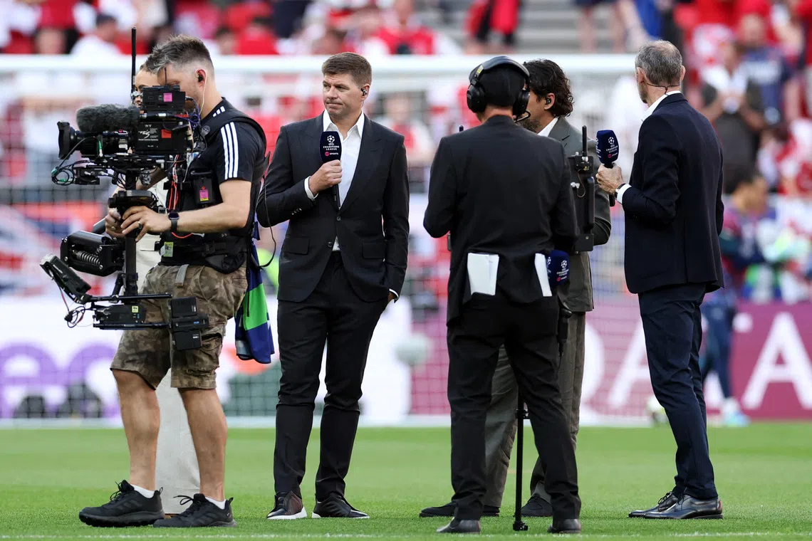 Gerrard to lead football clinic and gala dinner in Singapore