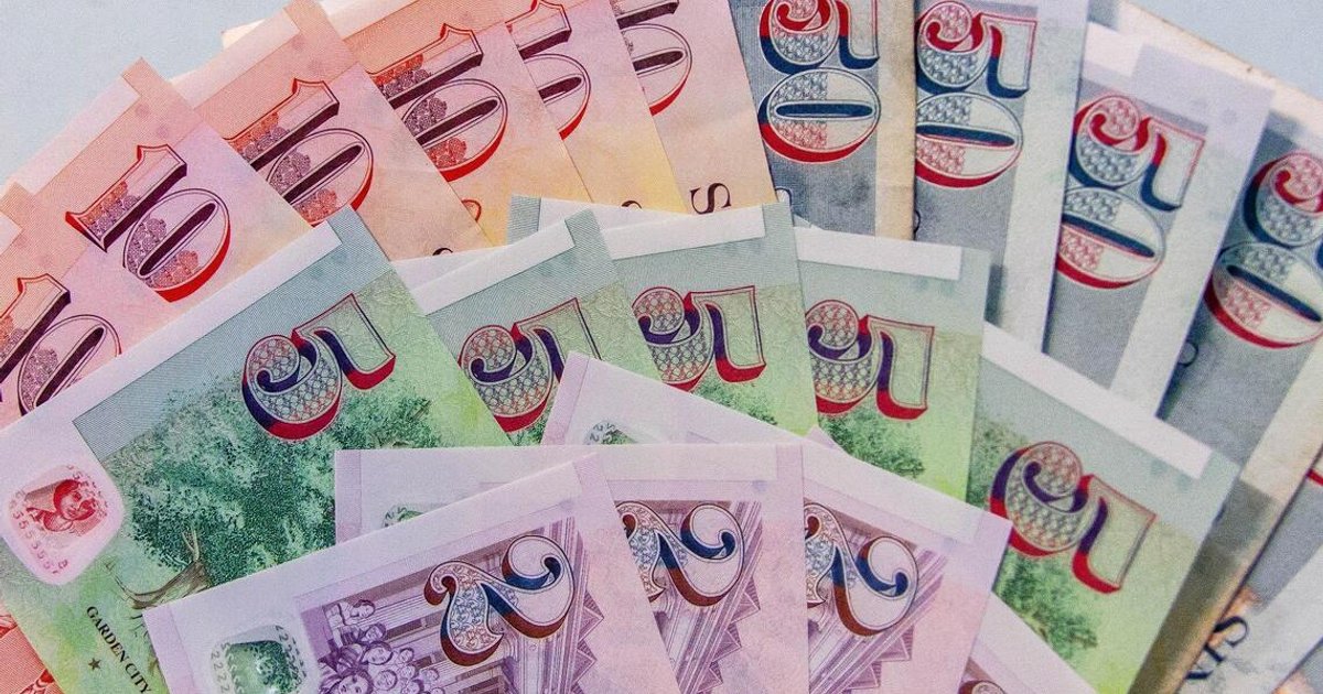 Singapore Government Securities Yields Rise, Sparking Investor Strategy Debate