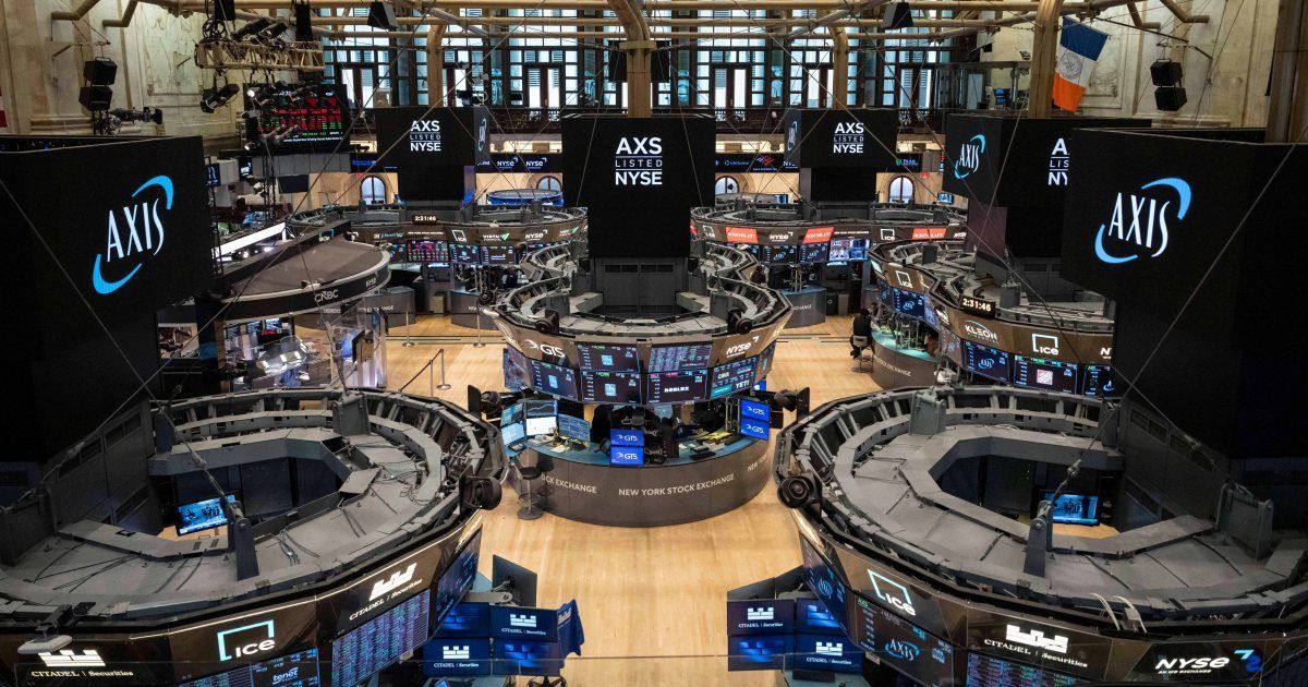 Global equities gain momentum amid sustained artificial intelligence optimism