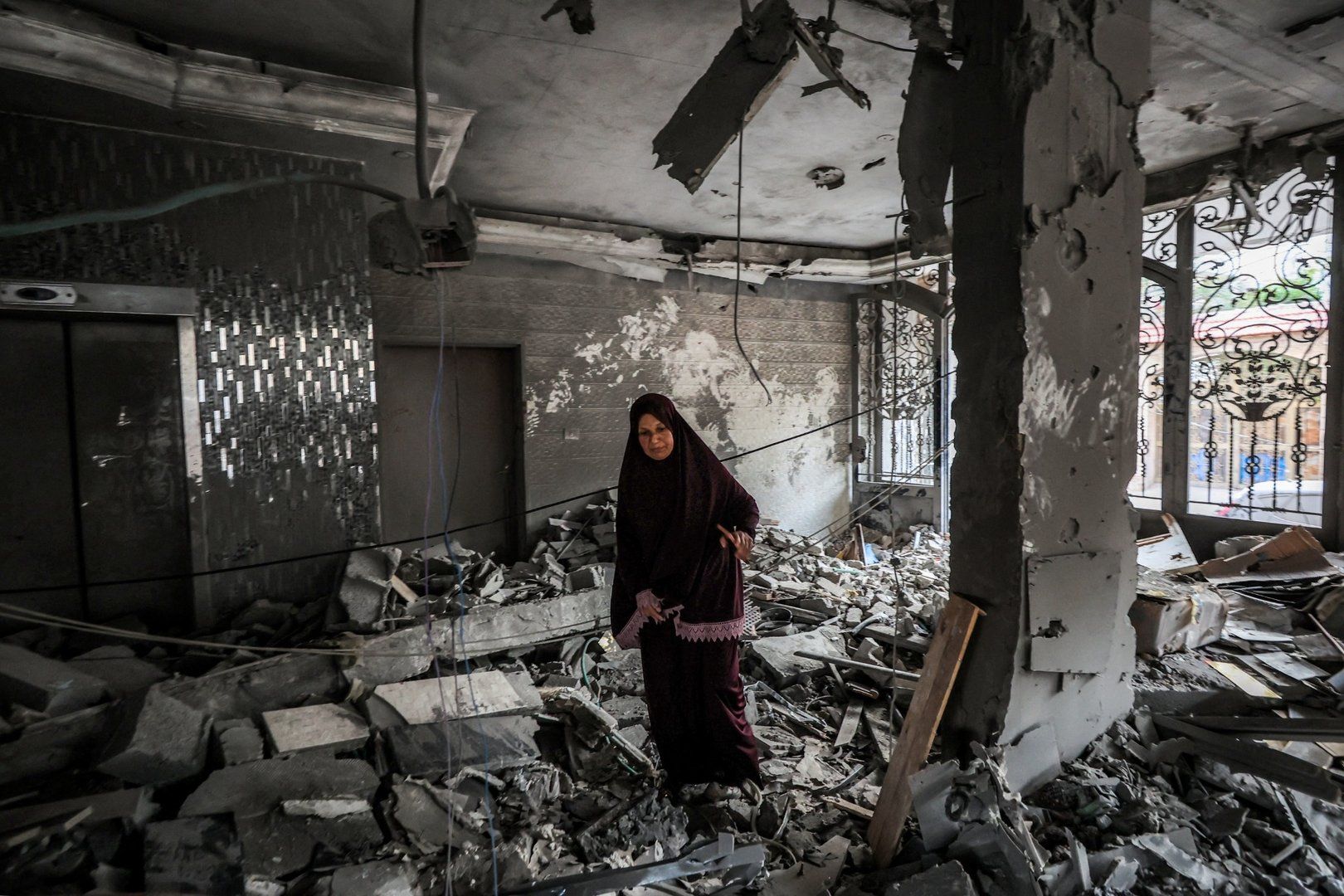 Israeli airstrike on Gaza apartment building kills at least five Palestinians