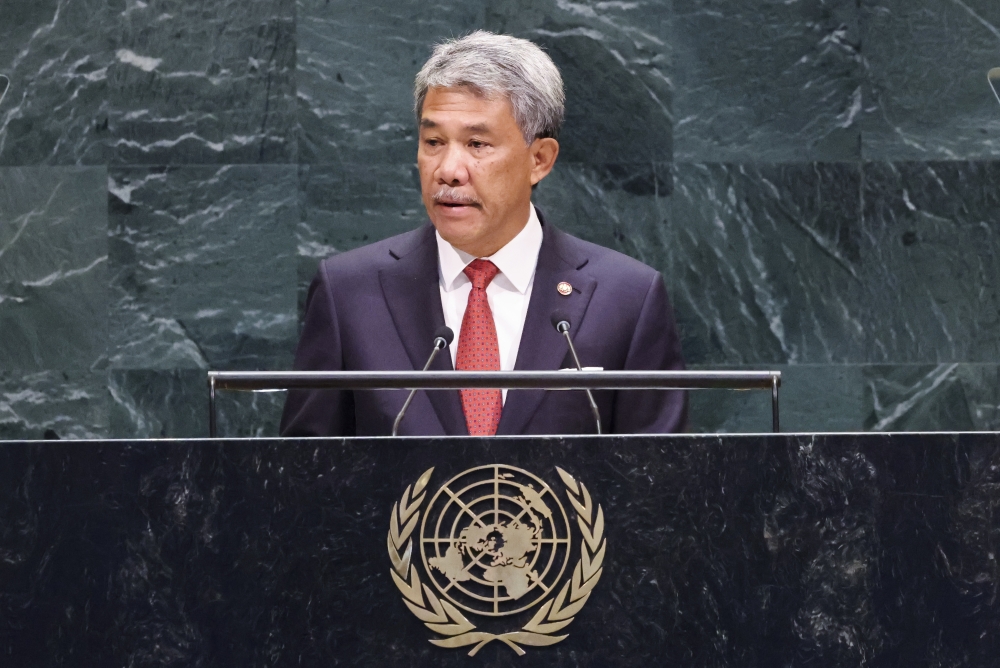 Malaysia boleh bentuk keputusan global apabila kuasa besar berselisih, kata Mohamad Hasan