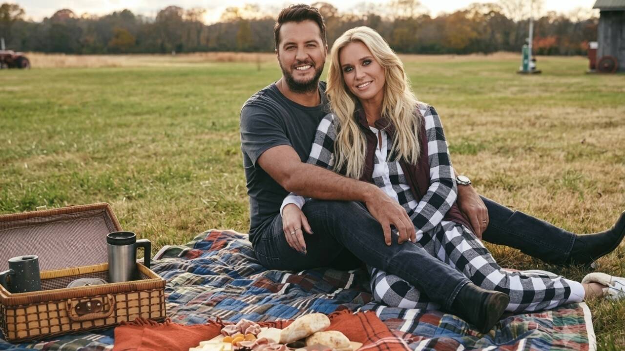 Country music star's Tennessee farm doubles as animal rescue sanctuary
