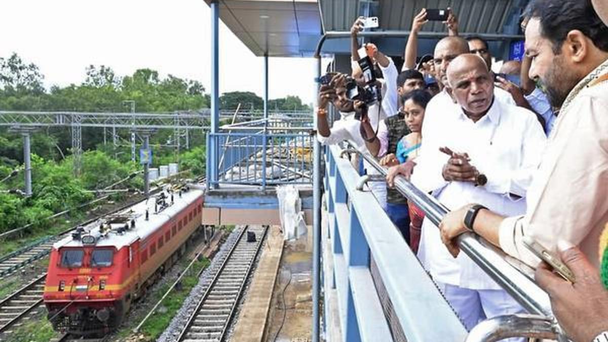 Reddy inaugurates infrastructure projects worth ₹100 crore in Telangana