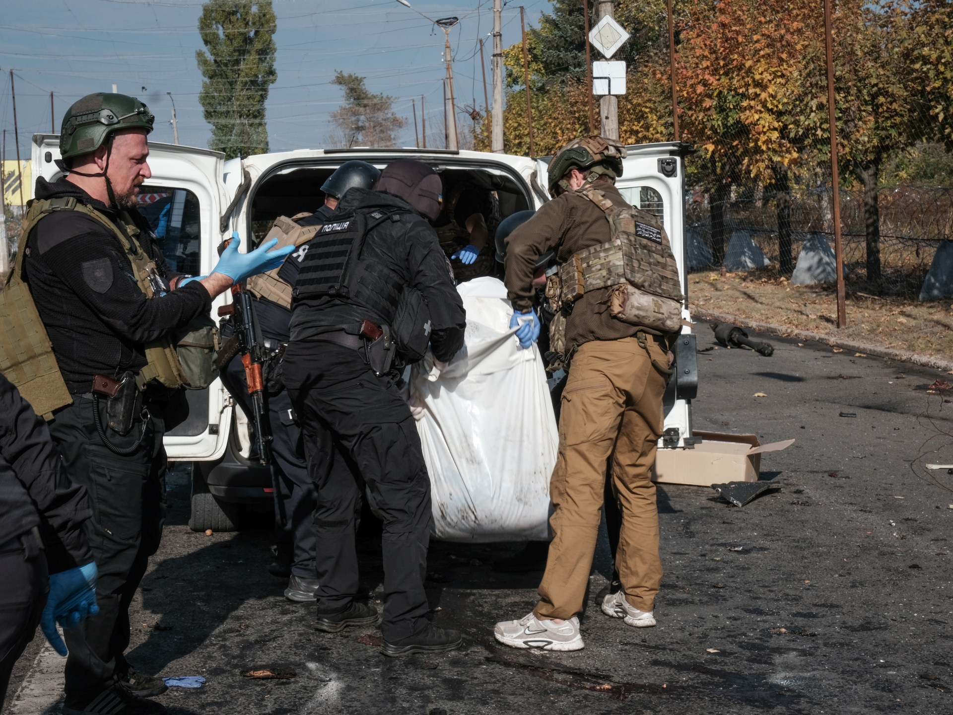 Russia intensifies strikes on Ukrainian transport infrastructure, killing civilians