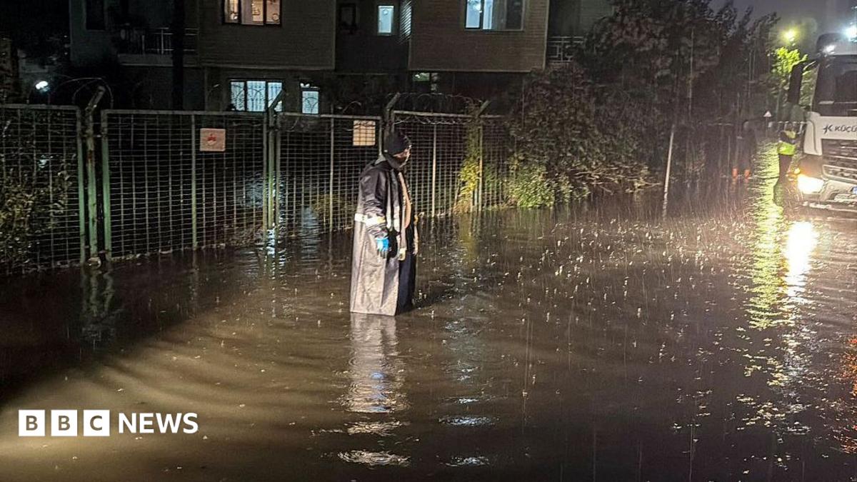 Istanbul hit by worst rainfall in 84 years, two killed
