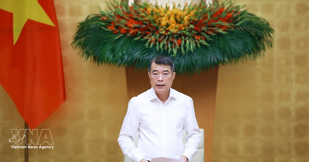 Vietnam's PM demands concrete action plan to meet 2026 development targets