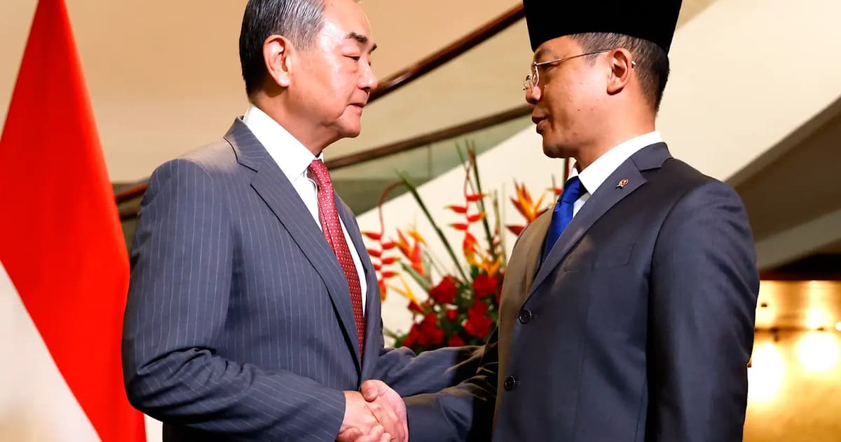 Menteri Pertahanan dan Luar China Berjumpa Rakan Sejawat Indonesia