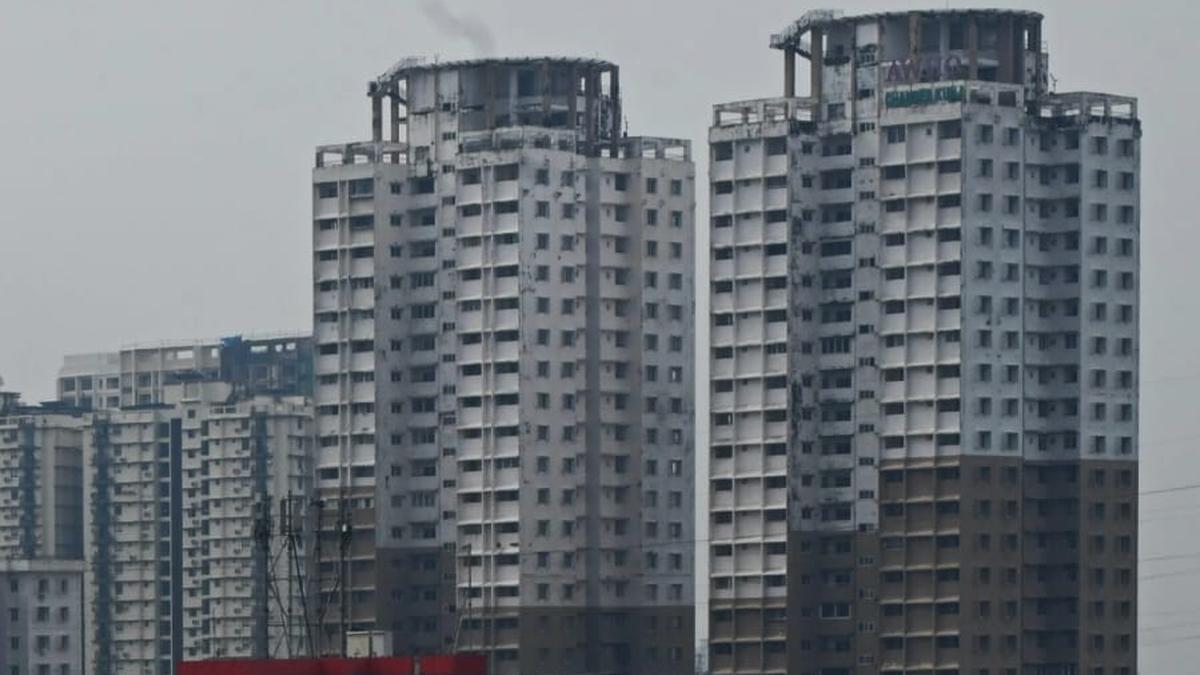 Kochi apartment takeover stalls as housing authority fails to appear