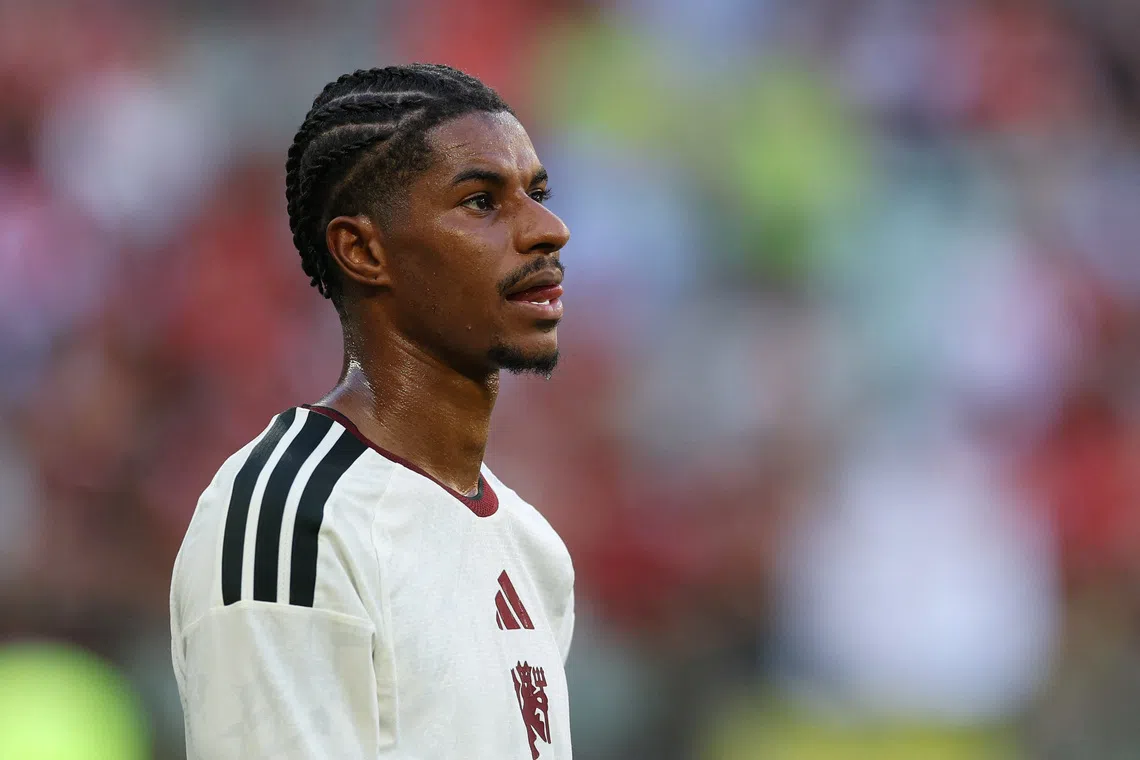 Carrick backs Rashford's form as United pursues transfer targets