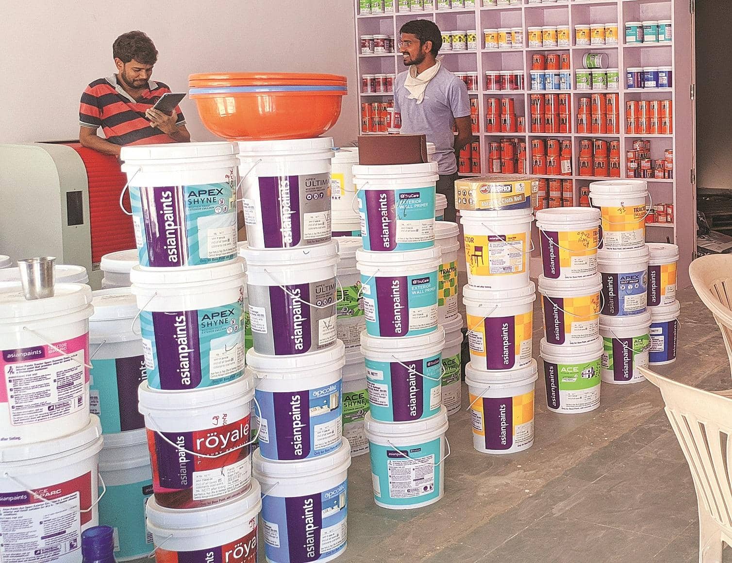 एशियन पेंट्स को मार्जिन दबाव से जूझना पड़ सकता है