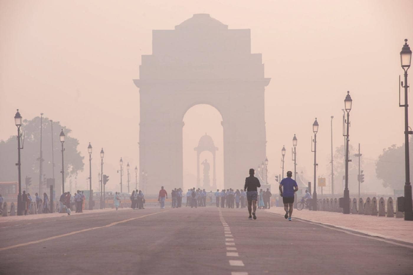 Delhi's air quality shows marginal improvement as particulate pollution lingers